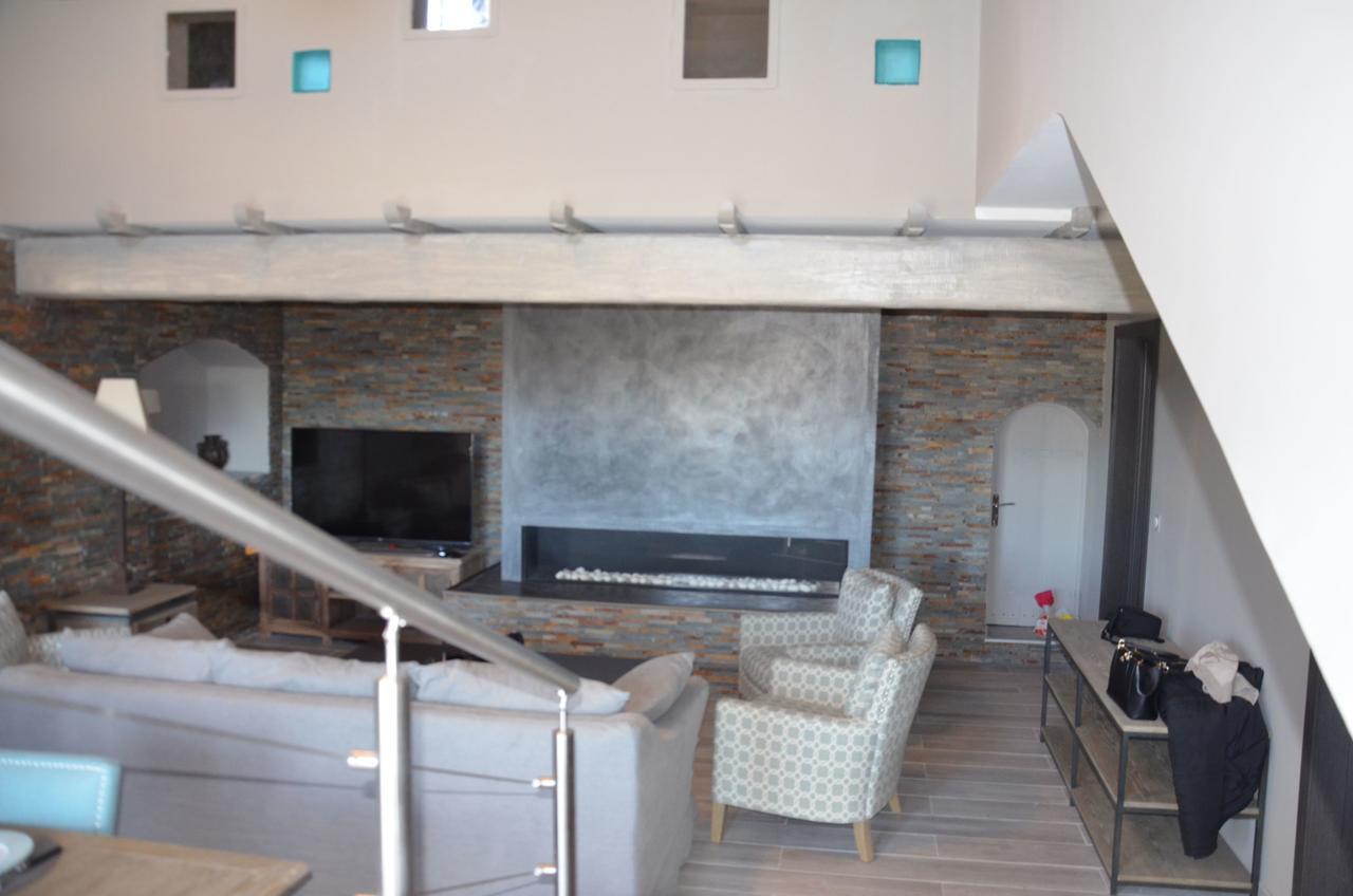 Belle Maison Avec Piscine Dans Les Hauteurs A Saint Raphael Zewnętrze zdjęcie